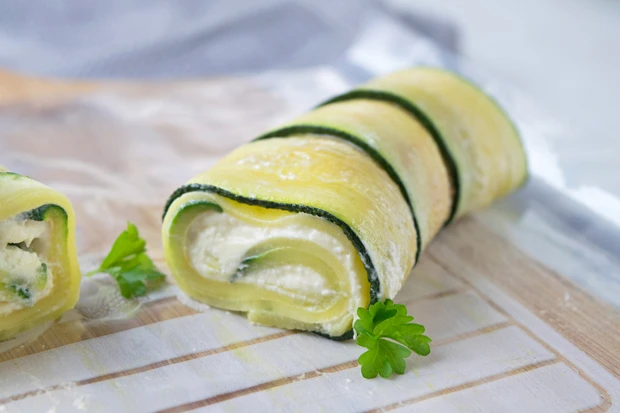 Zucchini-R&ouml;llchen