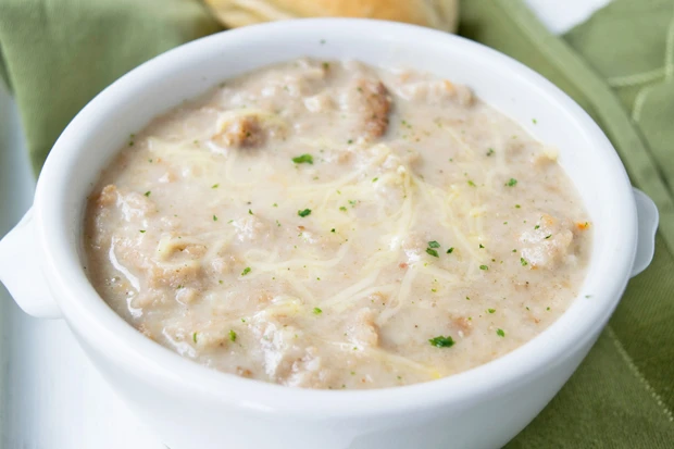 K&auml;sesuppe mit Topfen