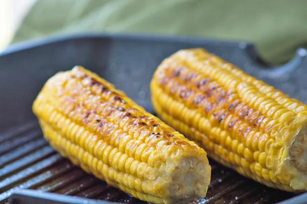 Gegrillte Maiskolben