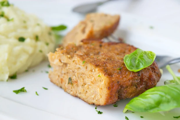 Faschierte Laibchen mit Lammfleisch
