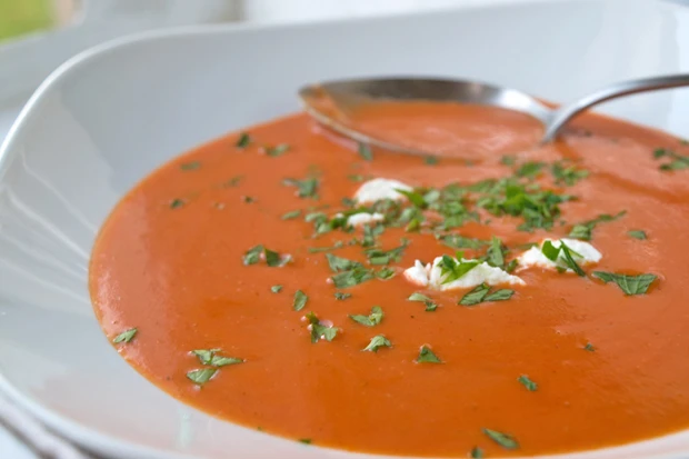 Amaranth-Tomaten-Suppe