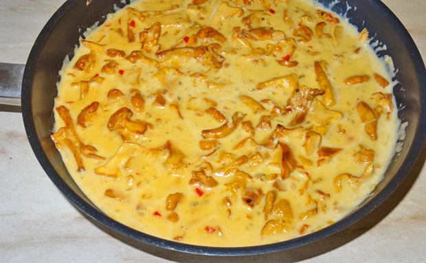 Eierschwammerlpfanne