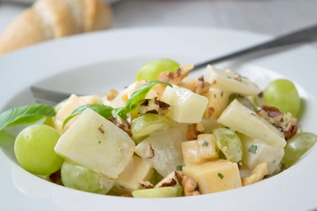 Traubensalat mit K&auml;se