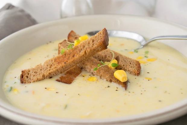 Maissuppe mit Ingwer und Chili