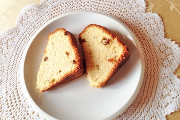 Weihnachtlicher Rosinenkuchen