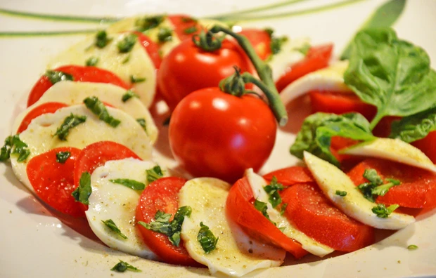 Schnelle Mozzarella-Platte