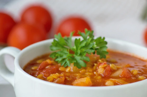 Rote Linsensuppe aus Ägypten