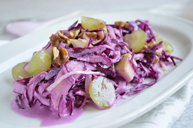 Trauben-Rotkraut-Salat mit Birne