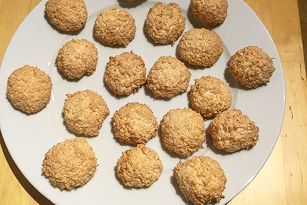 Einfache Kokosbusserl