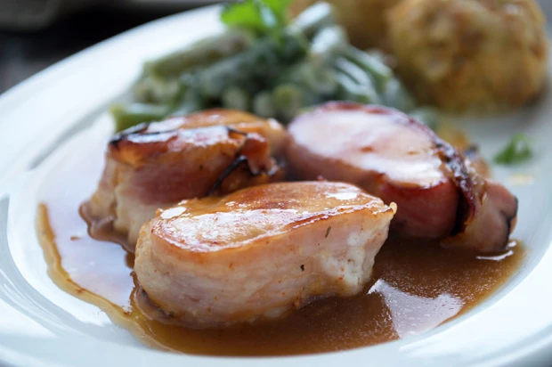 Schweinsmedaillons im Speckmantel