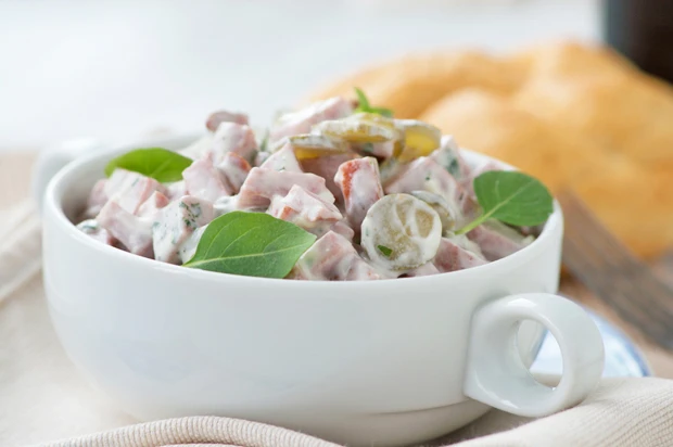 Leberk&auml;se-Salat