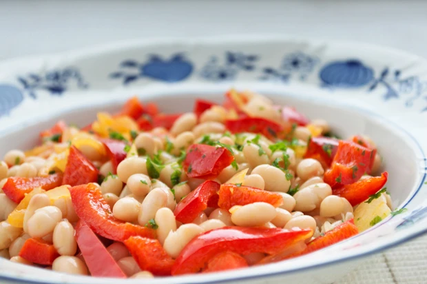 Paprika-Bohnen Salat