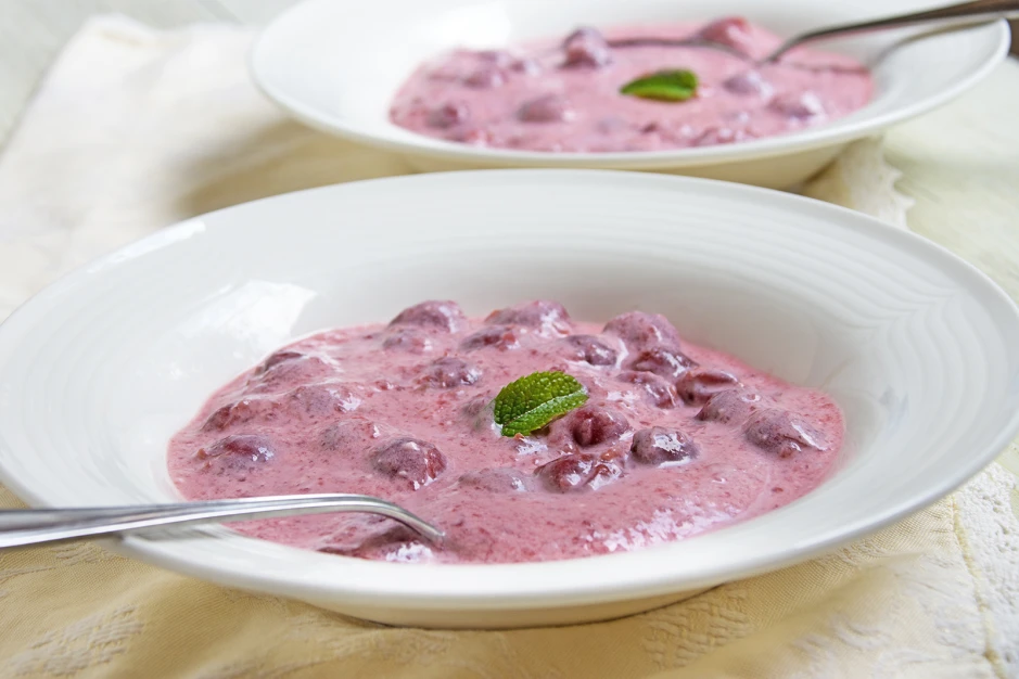 Erfrischende Weichselsuppe