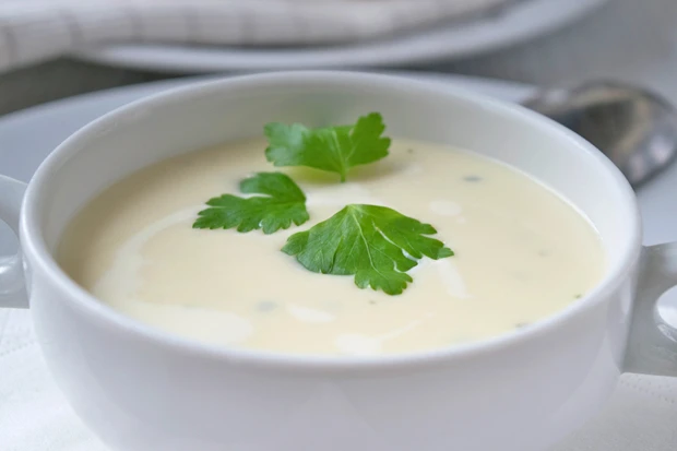 Petersilienwurzelsuppe