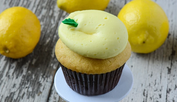 Zitronen Cupcake s&uuml;ss-sauer