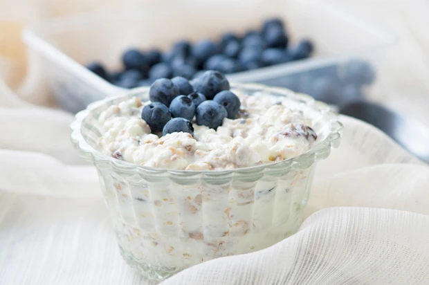 M&uuml;sli mit H&uuml;ttenk&auml;se