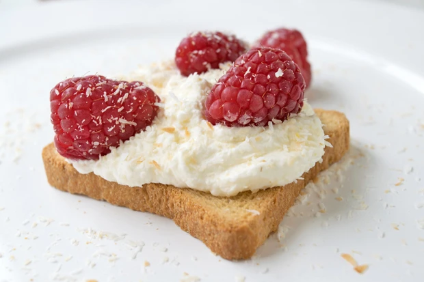 Himbeer-Kokos-Snack