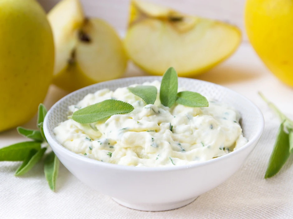 Apfelcreme mit Salbei