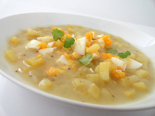 Erdäpfelsuppe mit Ei