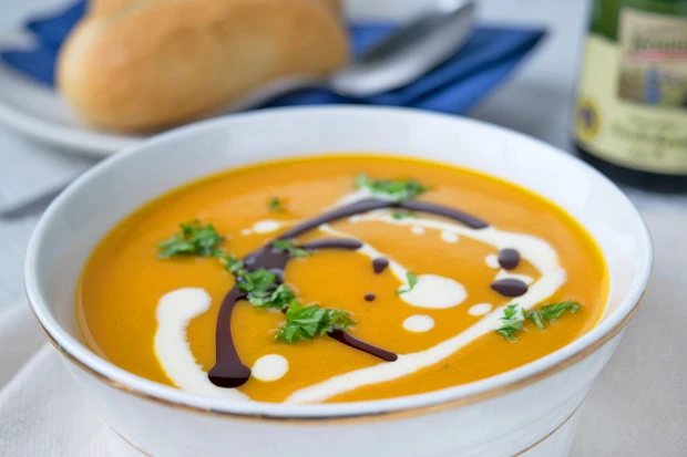 Linsen-K&uuml;rbis-Cremesuppe