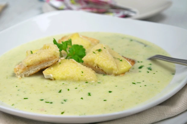 Broccoli-Sauerrahm-Cremesuppe