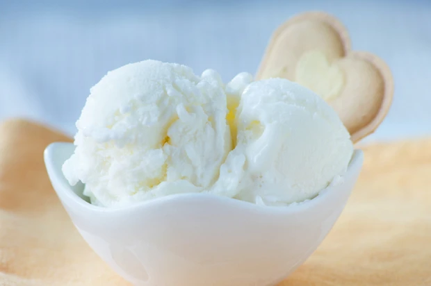 Sauerrahm-Eis