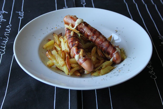 Selbstgemachte Berner Würstel