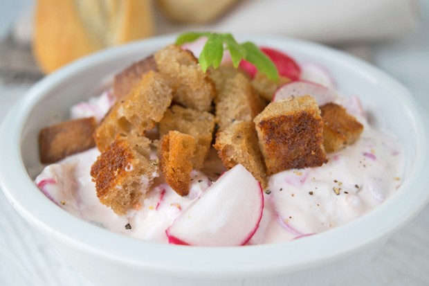 Joghurt-Schüsserl nach pikanter Art