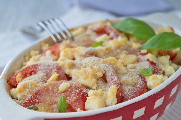 Tomaten-Schafkäse-Gratin