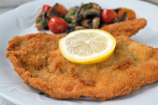 Schnitzel &agrave; la Cordon bleu