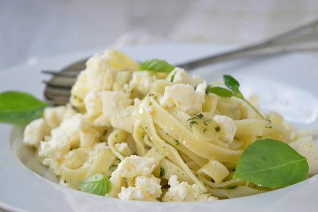 Feta Linguini
