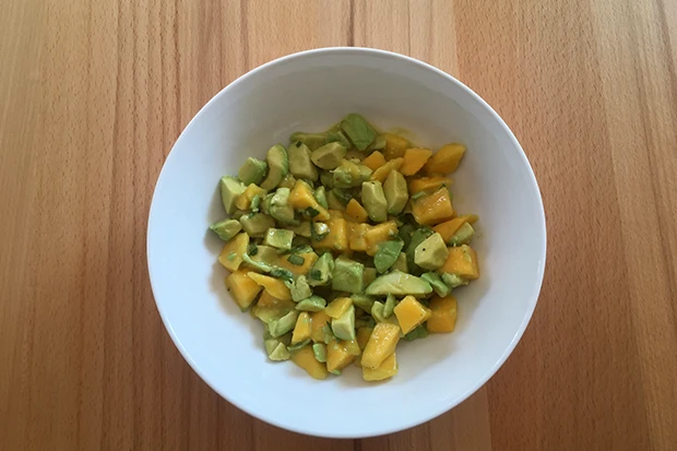 Avocado-Mango-Salat
