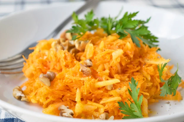 Sellerie-Karotten-Salat