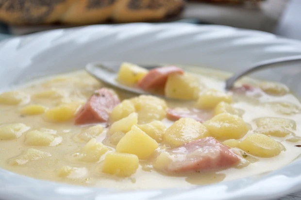 W&uuml;rstlsuppe