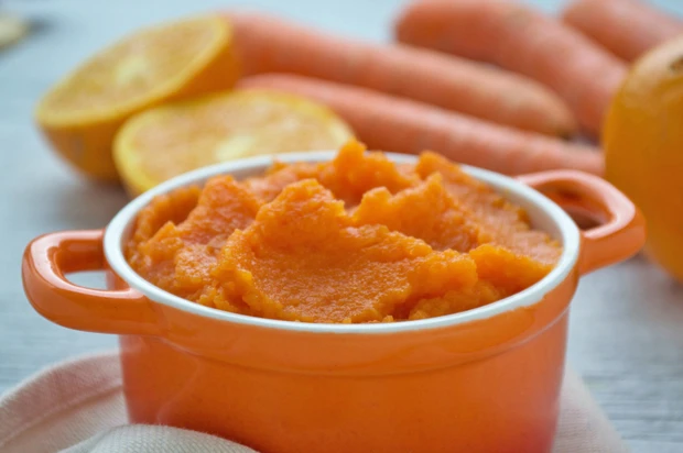 Fruchtiges Karotten-Orangen-Püree