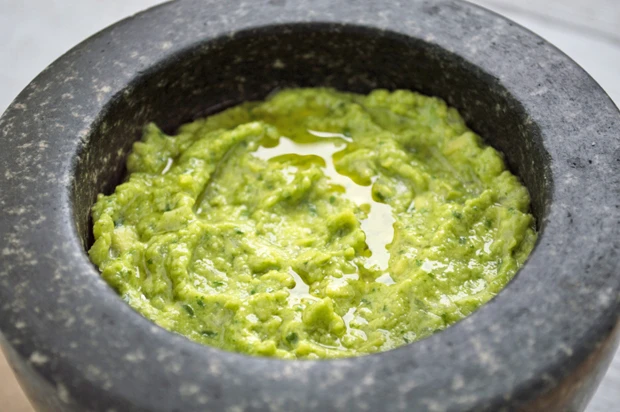 Avocado-Pesto