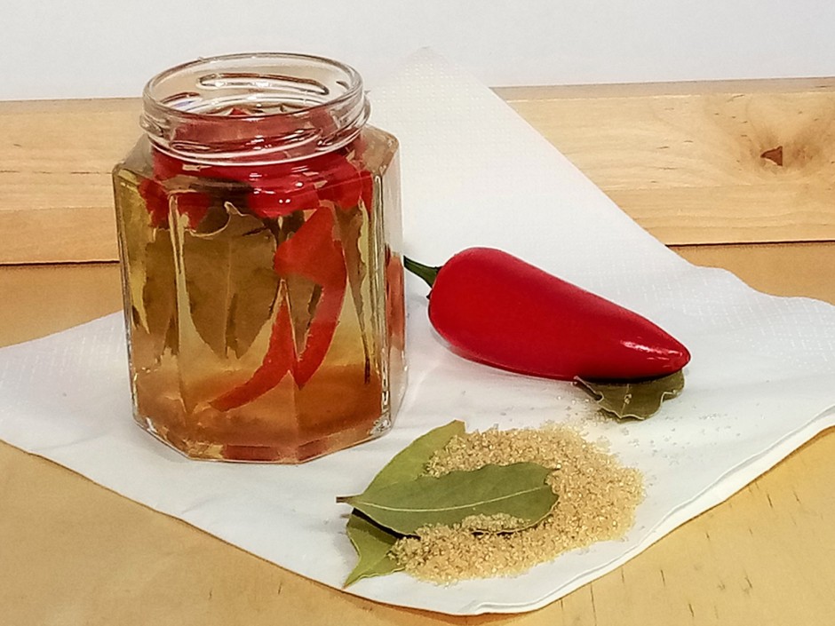 Feuriger Chili-Essig