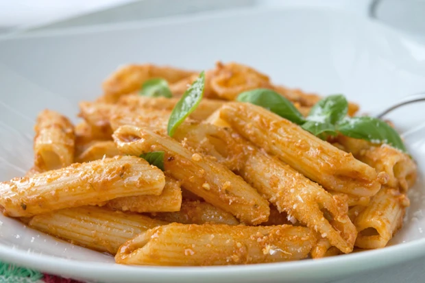 Penne mit gegrilltem Paprika-Pesto