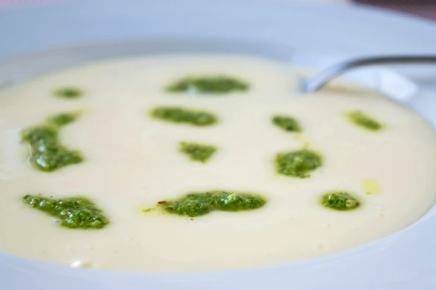 Gemischtes Kräuter-Pesto