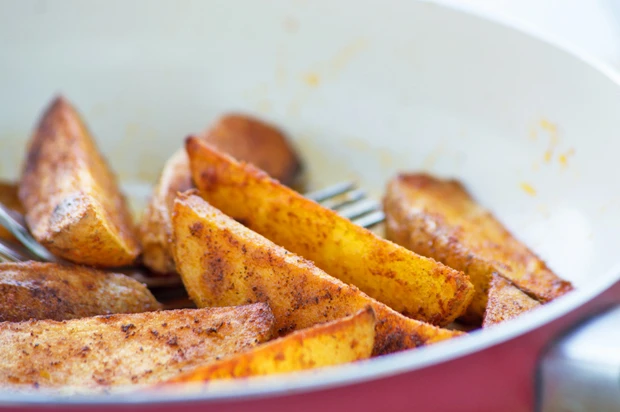 Kartoffelecken mit Paprika