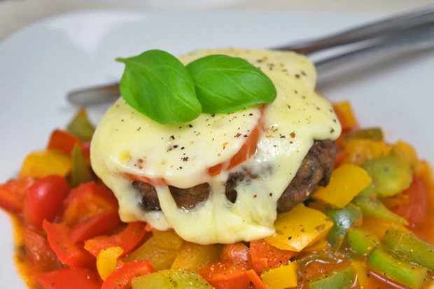 &Uuml;berbackene Fleischlaberl