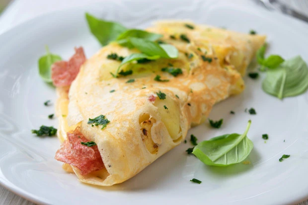 Erd&auml;pfel-Salami Omelette