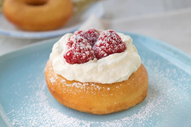 Donuts mit Beeren