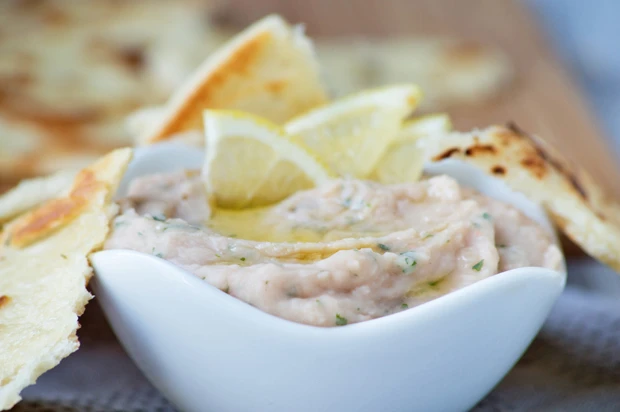 Zitrone-Koriander-Humus