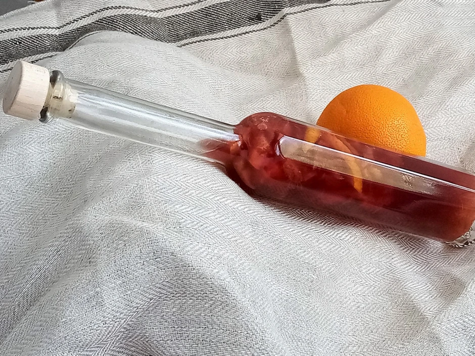 Rotwein-Orangen-Essig