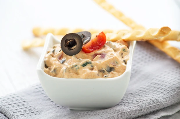 Oliven-Tomaten-Dip
