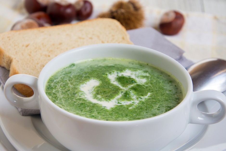 Spinat-Maroni-Suppe