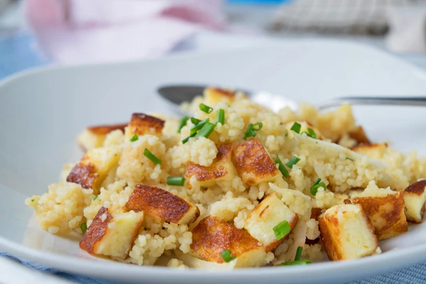 Quinoa mit Grillk&auml;se