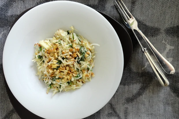 Kohlrabisalat alla Waldorf