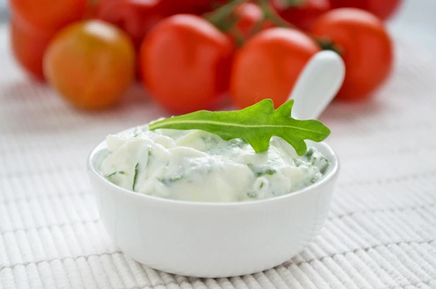 Rucola-Schafk&auml;se-Dip